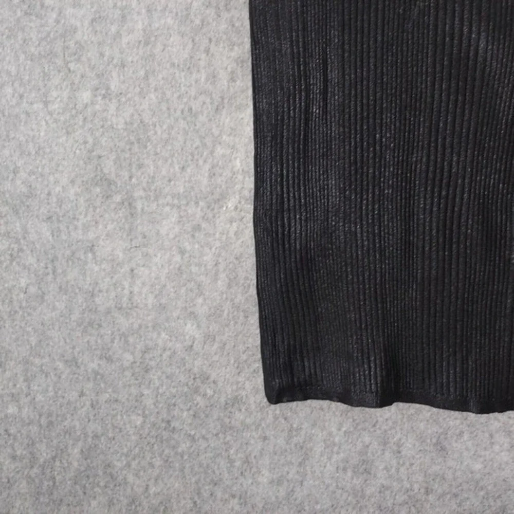 Volcom pencil skirt